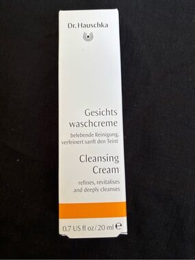 Dr Hauschka Cleansing Cream travel size *slightly past date* see photos